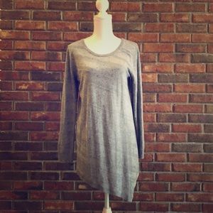 Longer, Light-weight sweater/Top